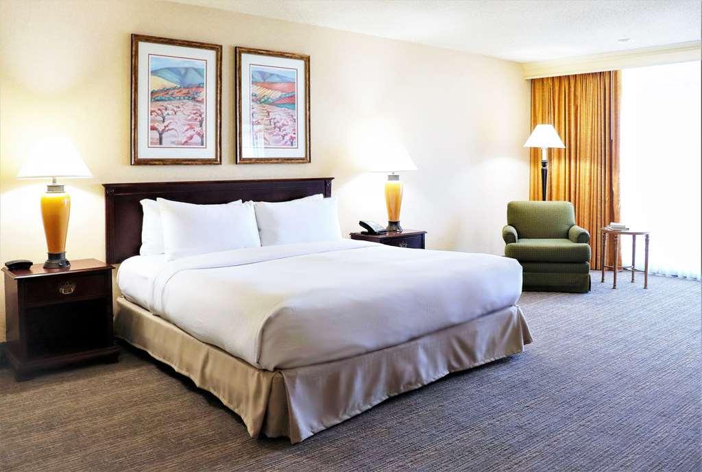Hotel Doubletree By Hilton San José Zimmer foto